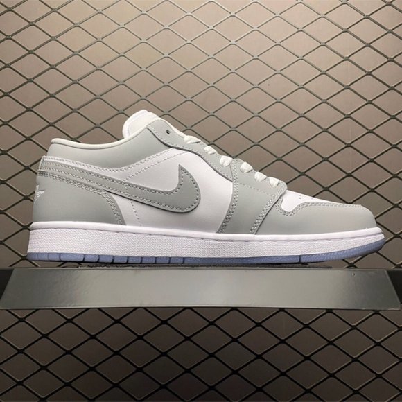 AJ1 High Stealth and white size 10 main image 7